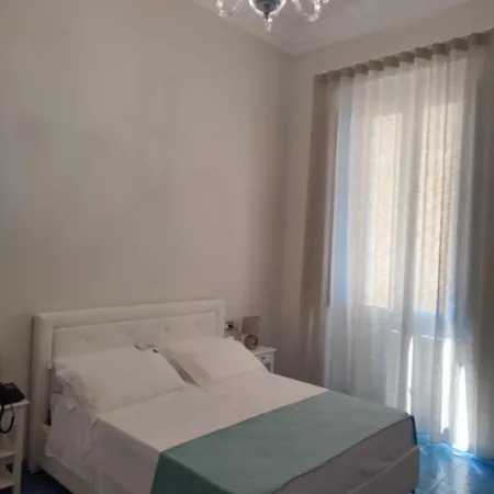 לינה וארוחת בוקר Karol *